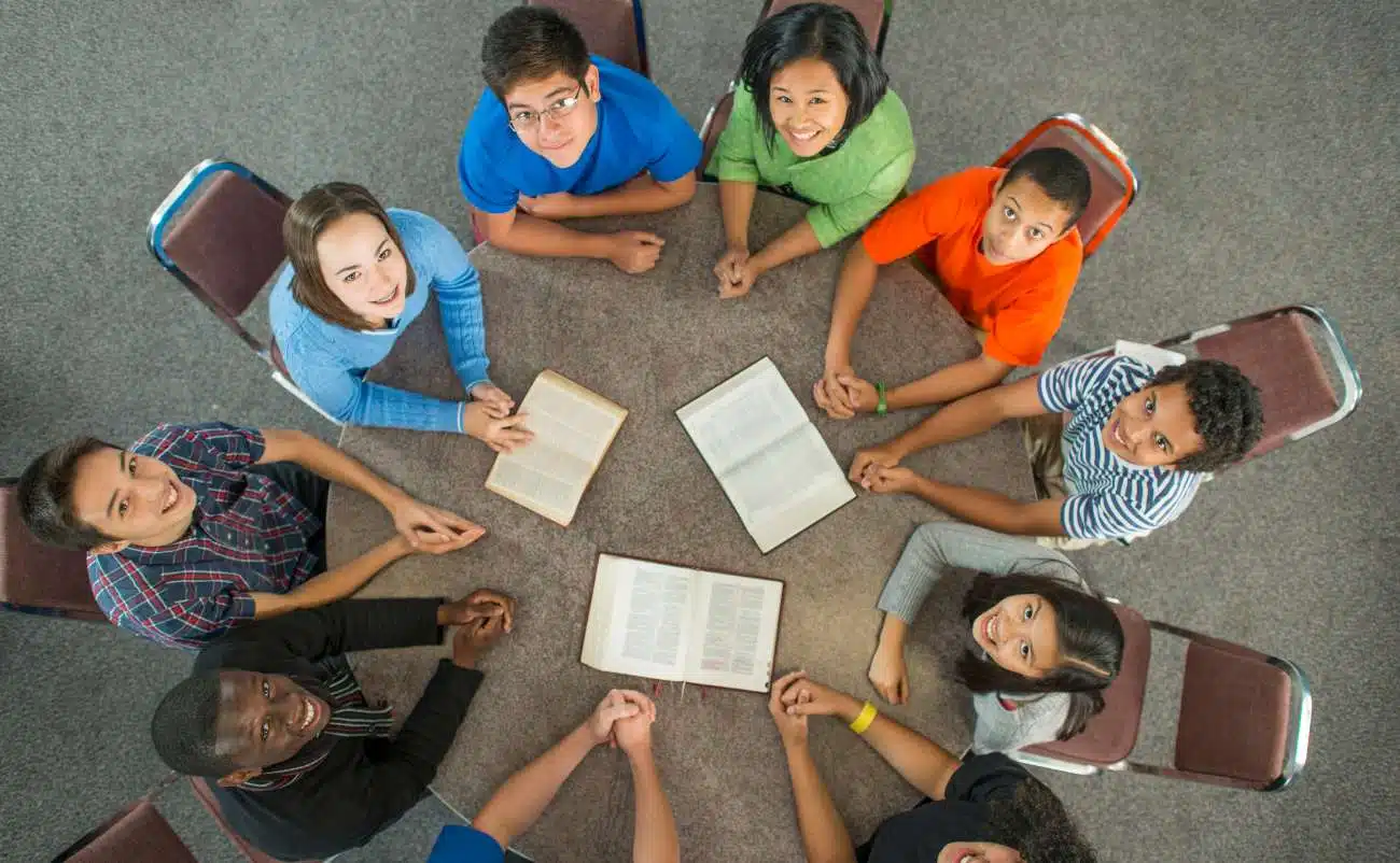 Inspiring Summer Bible Study Themes to Deepen Your Faith and Connect with God