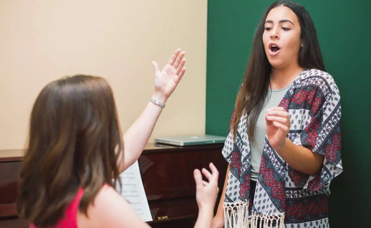 The Ultimate Guide to Singing Learning Books in PDF Format